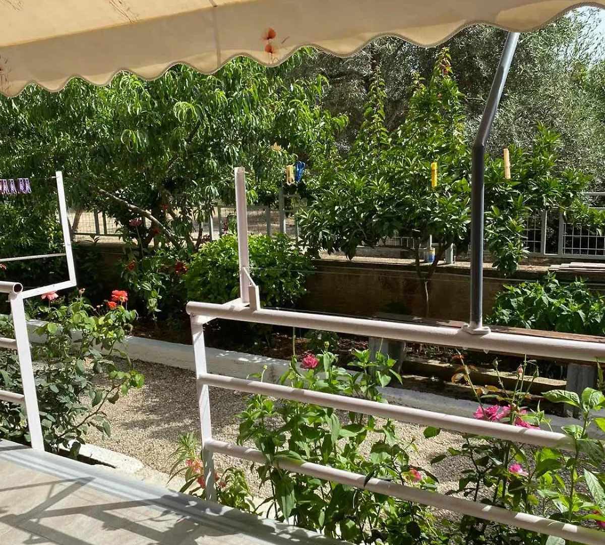 بيت ضيافة Garden Rooms هيماري